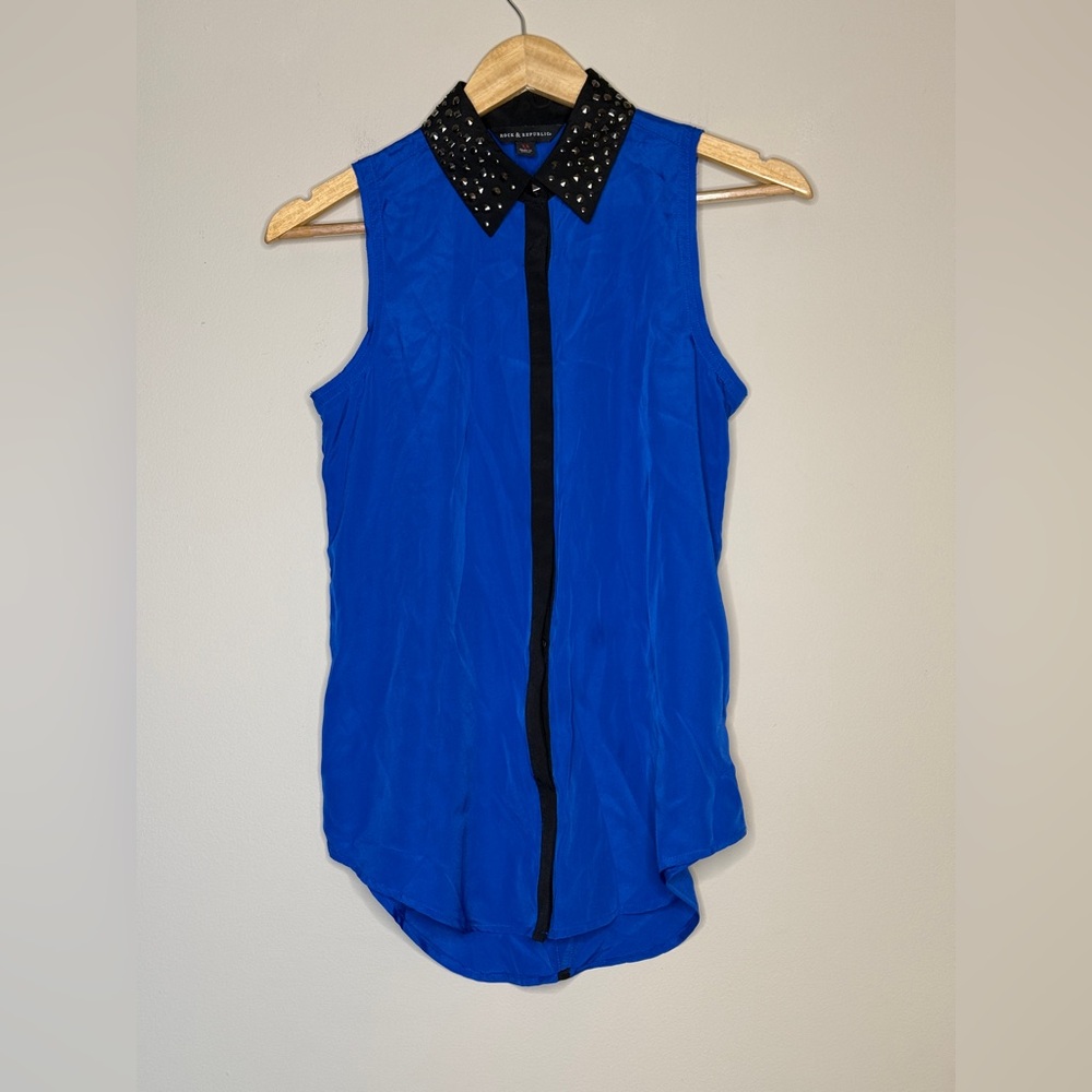 Rock & Republic Blue Sleeveless Blouse with Studded Collar